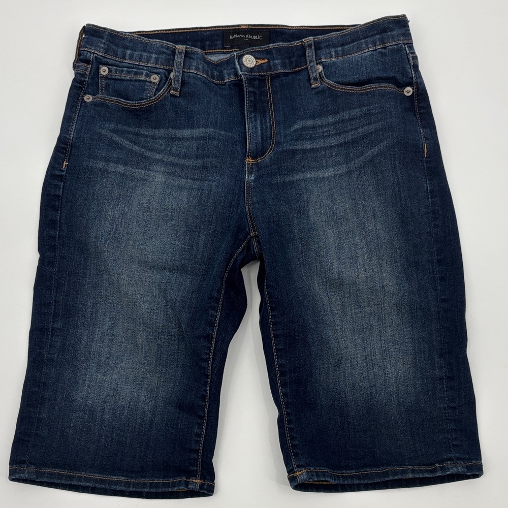 Banana Republic Dark Wash Shorts, Size Waist 28/6